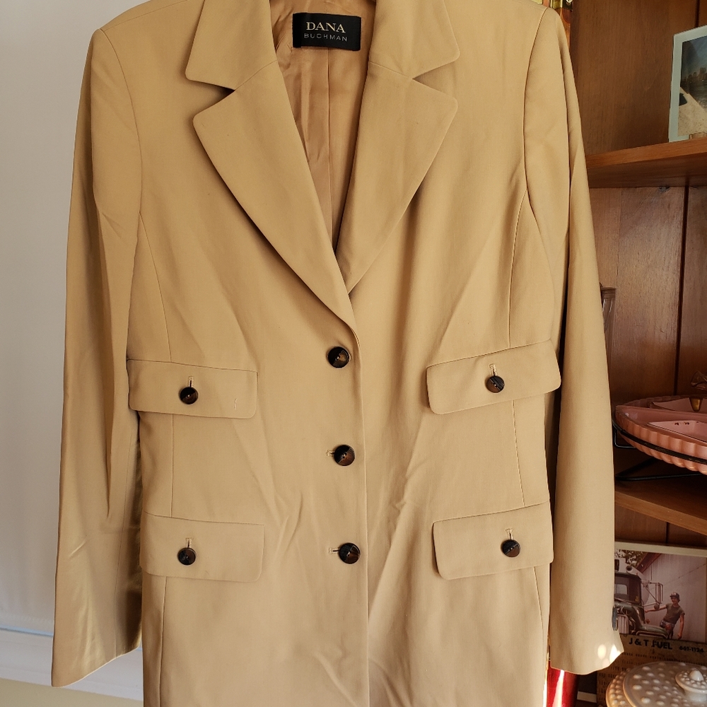Dana buchman beige blazer jacket
